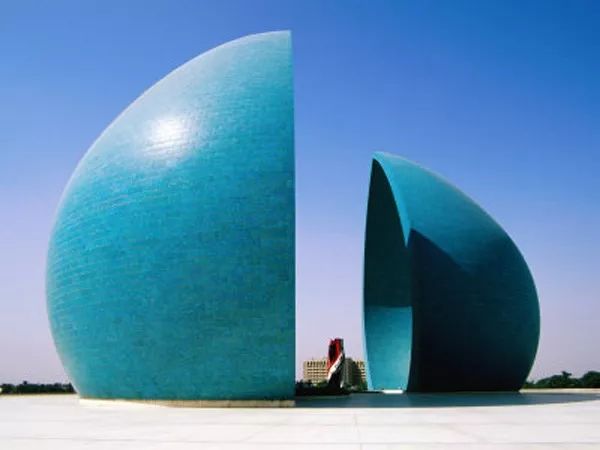 「Julia带你看设计(4)」——世界上最伟大的建筑系列 ”现代建筑的最后大师”的传世杰作 “曲线女王”杰出作品